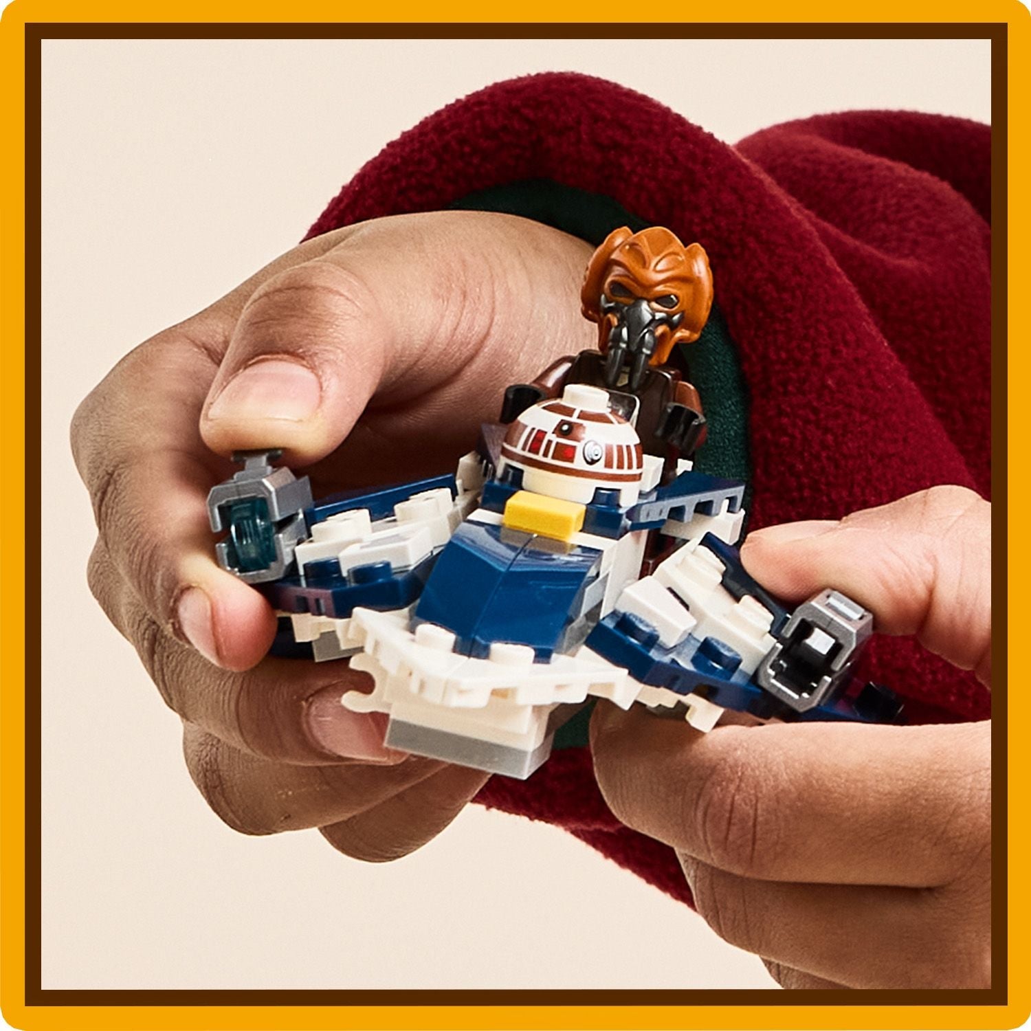 LEGO® Star Wars™ Plo Koon's Jedi Starfighter™ Microfighter
