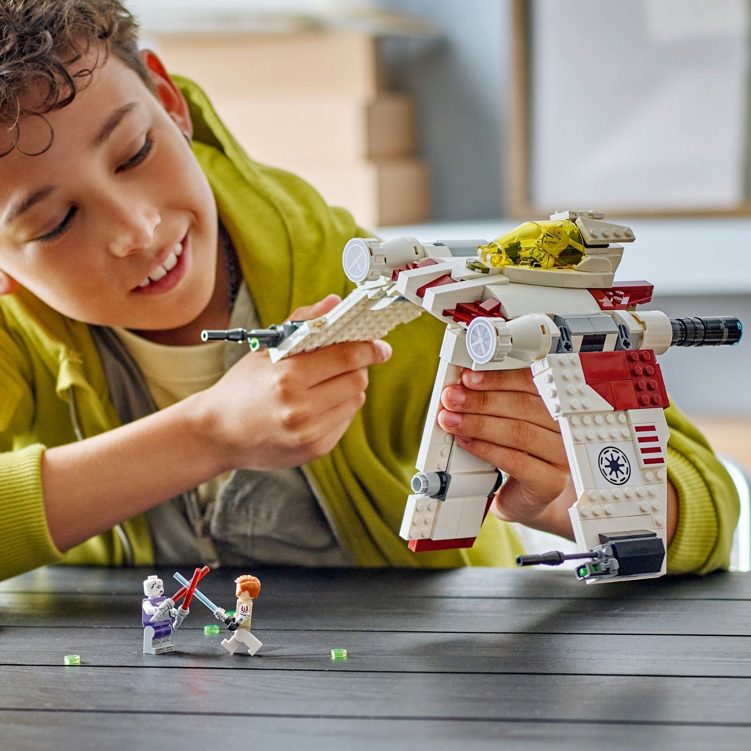 LEGO® Star Wars™ V-19 Torrent Starfighter