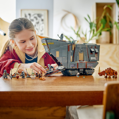 LEGO® Star Wars™ Offworld Sandcrawler™ and Mudhorn