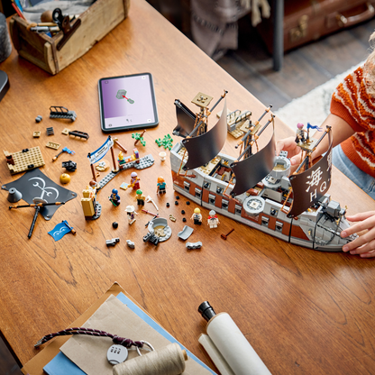 LEGO® ONE PIECE Garp’s Marine Battleship