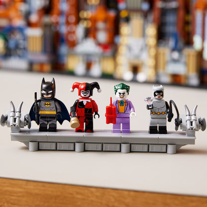 LEGO® 76271 DC Batman: The Animated Series Gotham City™