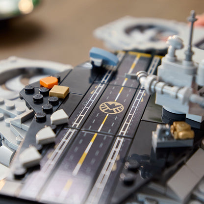 LEGO 76295 Marvel The Avengers Helicarrier