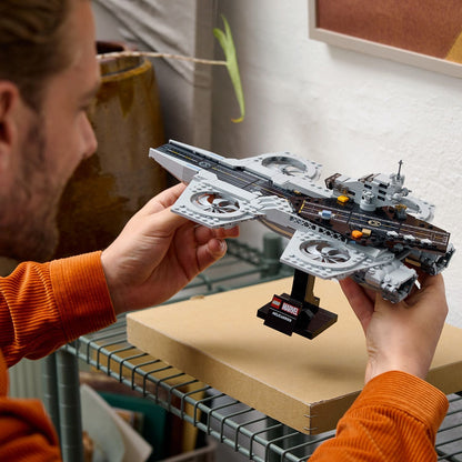 LEGO 76295 Marvel The Avengers Helicarrier