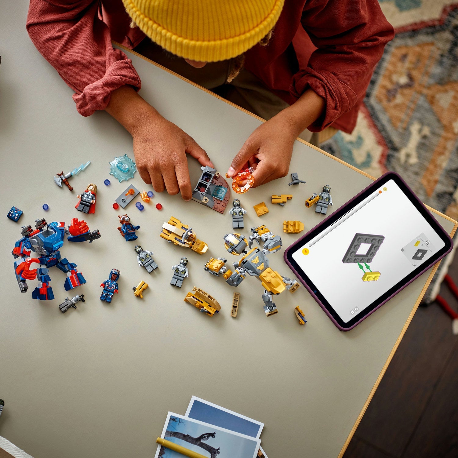 LEGO® Marvel Avengers: Endgame Thor vs. Chitauri