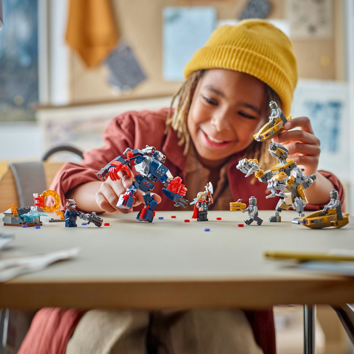LEGO® Marvel Avengers: Endgame Thor vs. Chitauri