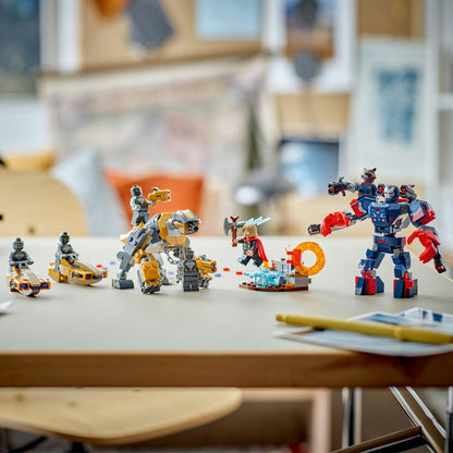 LEGO® Marvel Avengers: Endgame Thor vs. Chitauri