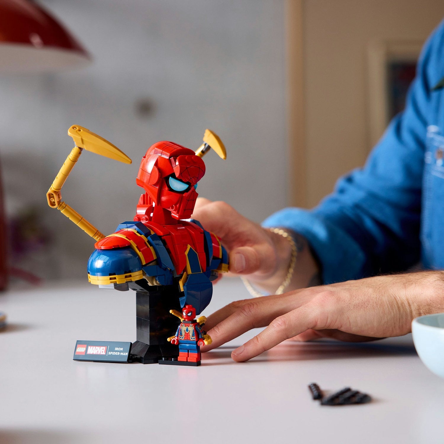 LEGO® Marvel Iron Spider-Man Bust