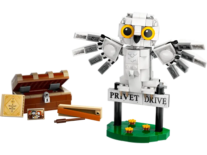 LEGO® 76425 Harry Potter™ Hedwig™ at 4 Privet Drive