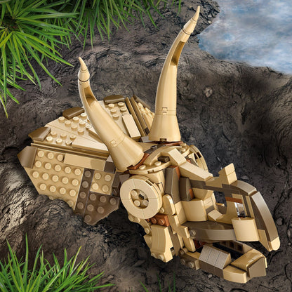 LEGO 76969 Jurassic World™ Dinosaur Fossils: Triceratops Skull