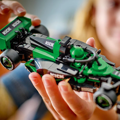 LEGO® Speed Champions KICK Sauber F1® Team C44 Race Car 77247