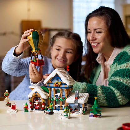 LEGO 10339 ICONS™ Santa’s Post Office