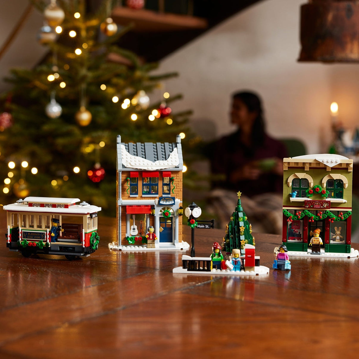 LEGO® Icons Holiday Main Street