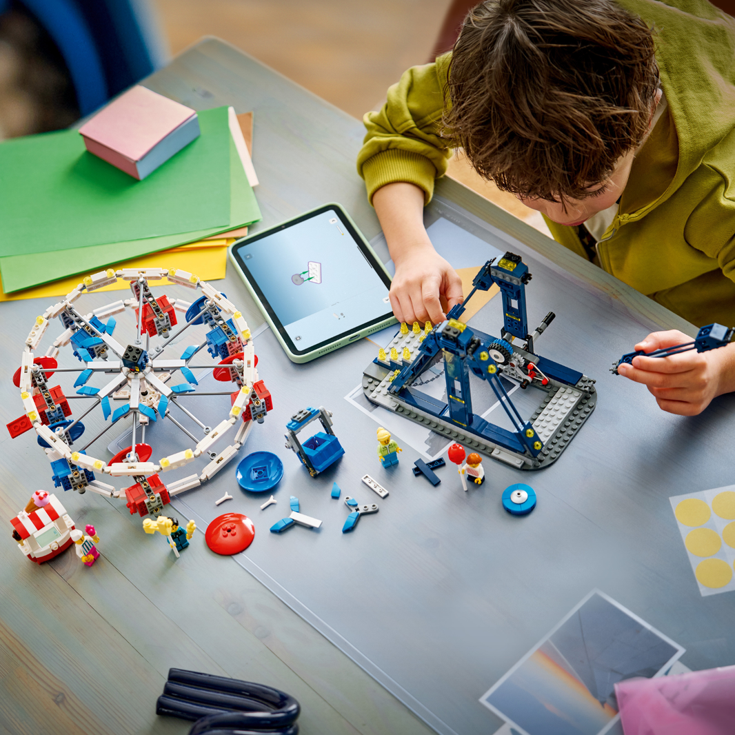 LEGO® Creator Iconic Ferris Wheel