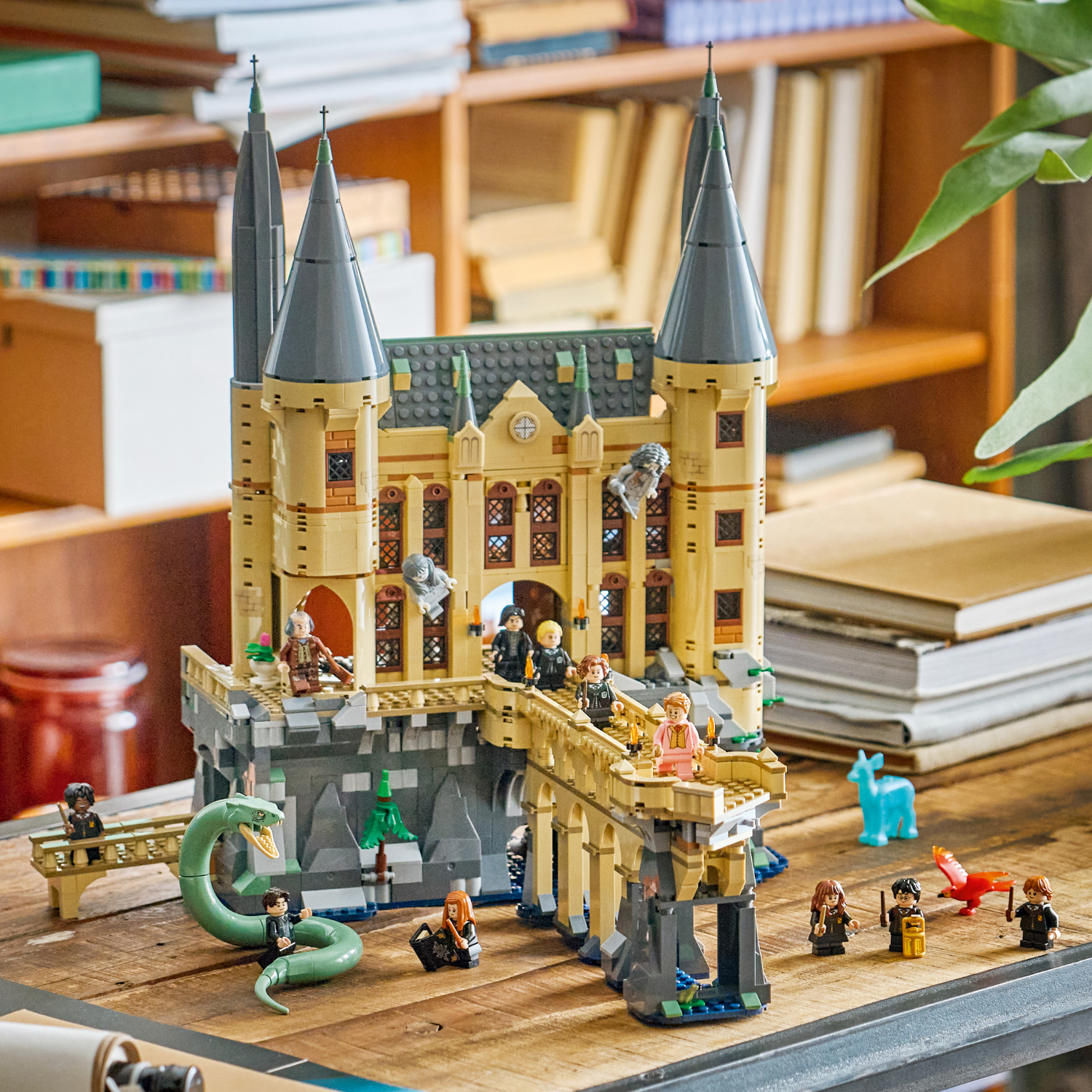 LEGO® Harry Potter™ Hogwarts™ Castle: East Wing