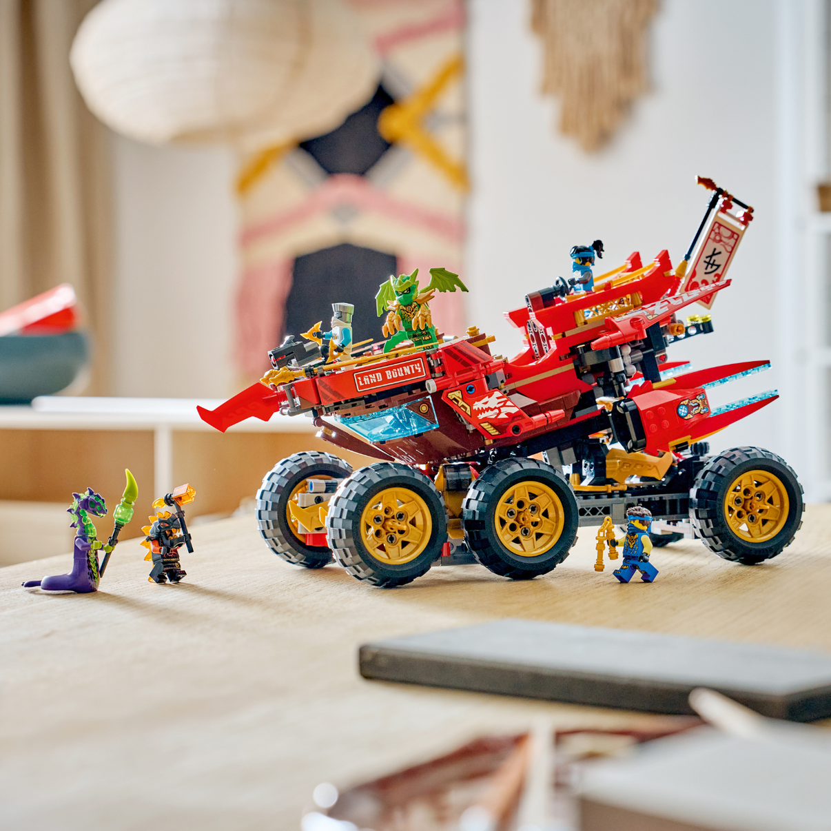 LEGO® NINJAGO® Land Bounty