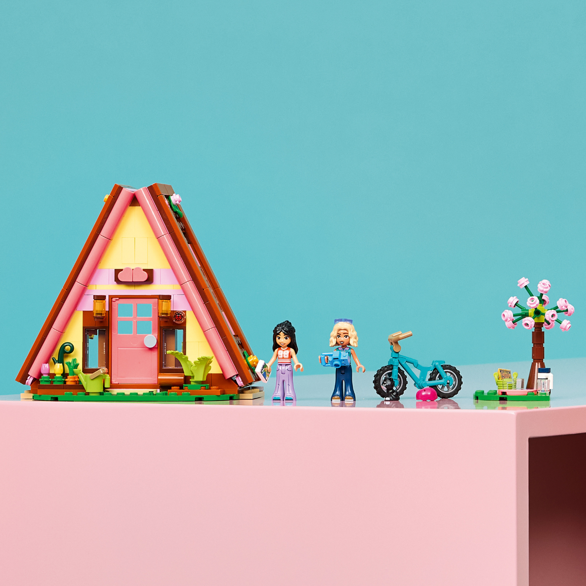 LEGO® Friends Nature Glamping Cabin