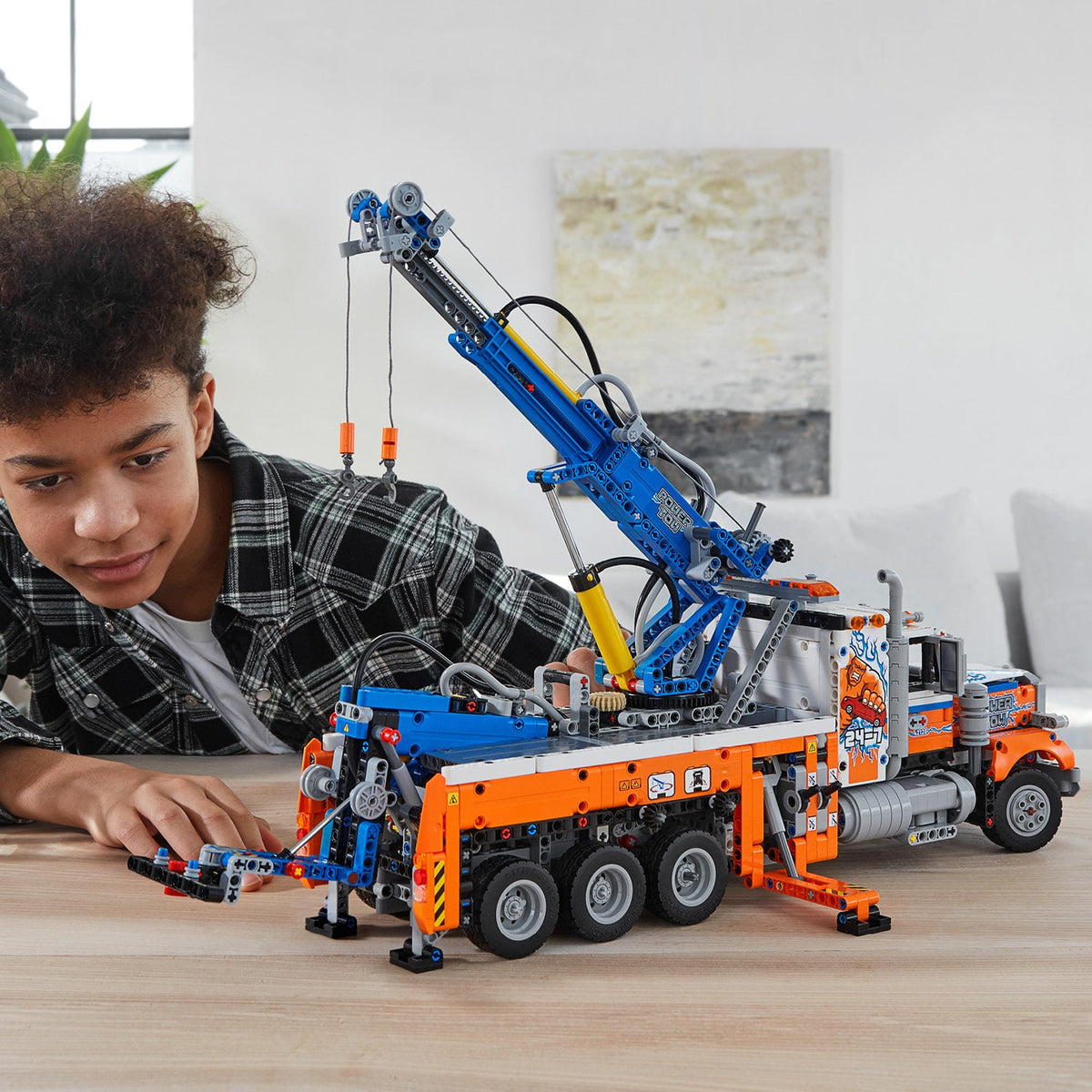 LEGO® Technic Heavy-duty Tow Truck