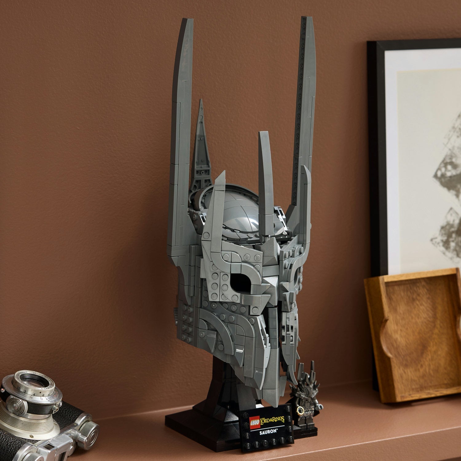 LEGO® Icons The Lord of the Rings: Sauron’s Helmet