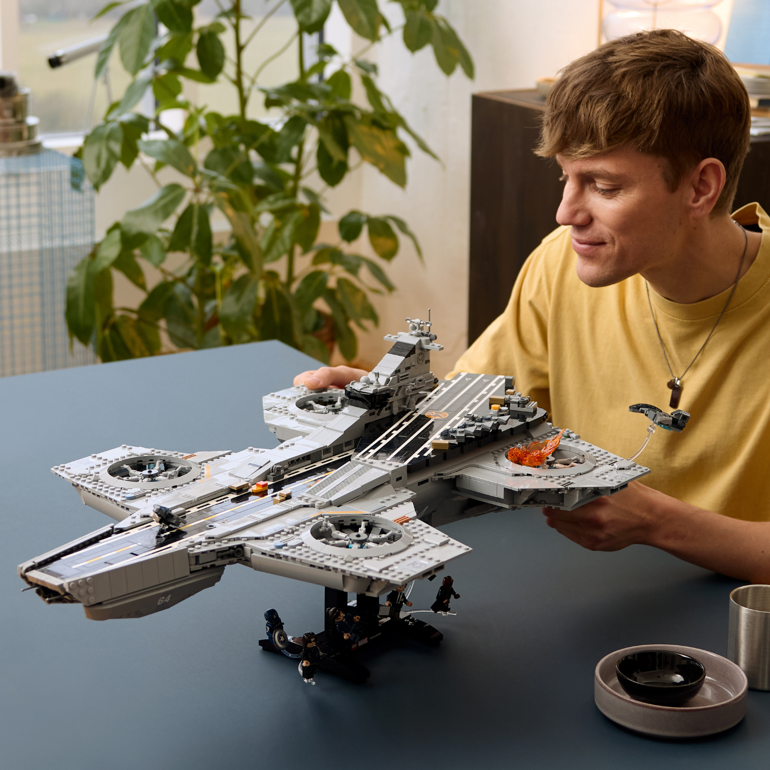 LEGO® Marvel S.H.I.E.L.D. Helicarrier