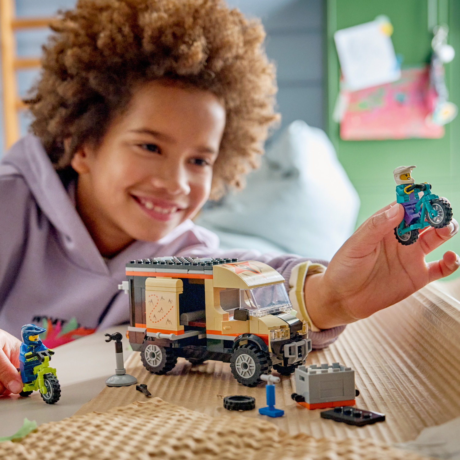 LEGO® City Mountain Bike Adventure Van