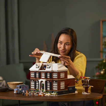 LEGO® Ideas Home Alone