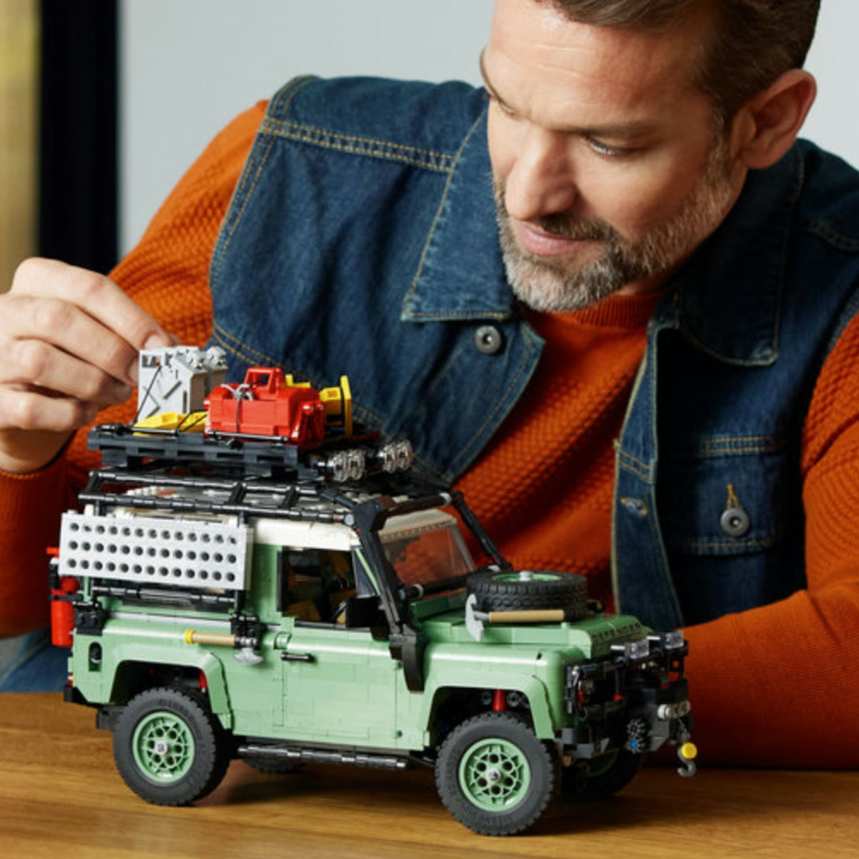 LEGO® Icons Land Rover Classic Defender 90