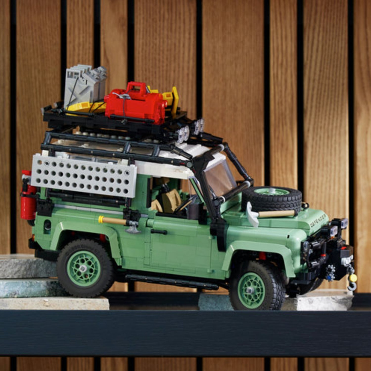 LEGO® Icons Land Rover Classic Defender 90